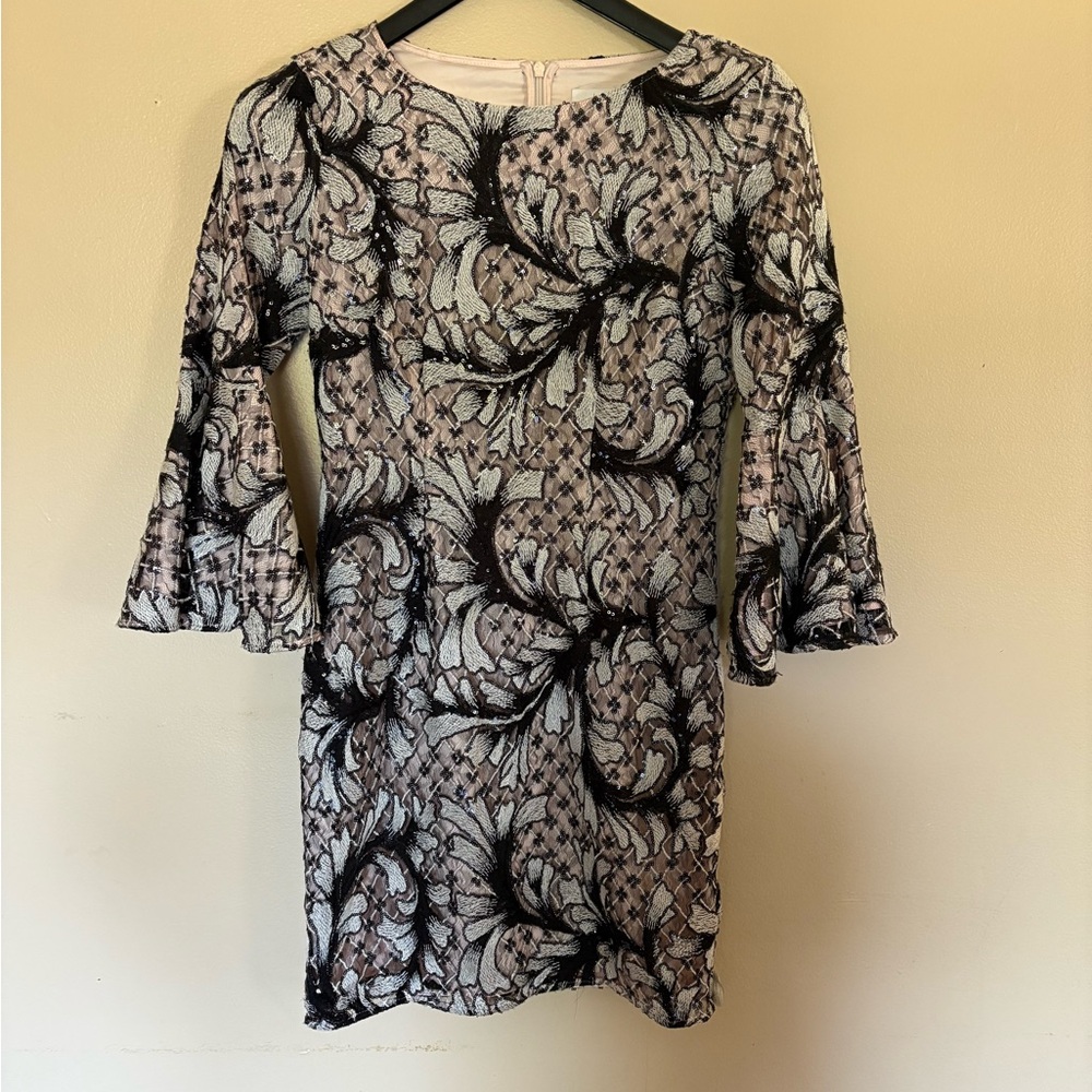 Belle Badgley Mischka Embroidered Belle Sleeve Mini Dress Wedding Formal Sz 6 - Picture 2 of 6